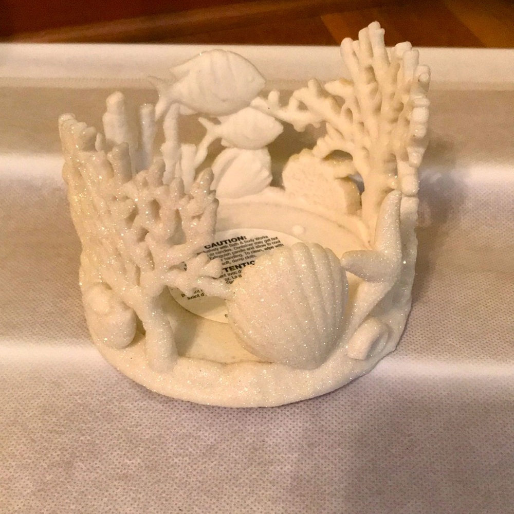 NWT White Barn Beach Decor 🏖 3 Wick Candle Holder